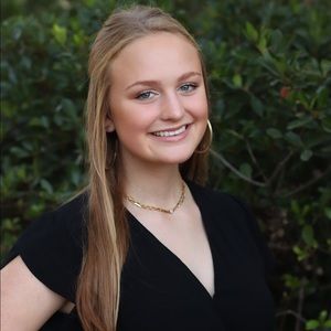 Meet your Posher, Katelyn